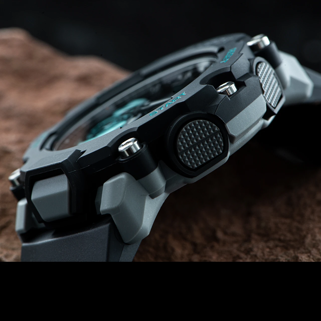 Casio G-SHOCK Carbon Core Guard GA-2200 1AER 1 Casio G-SHOCK Carbon Core Guard GA-2200 1AER