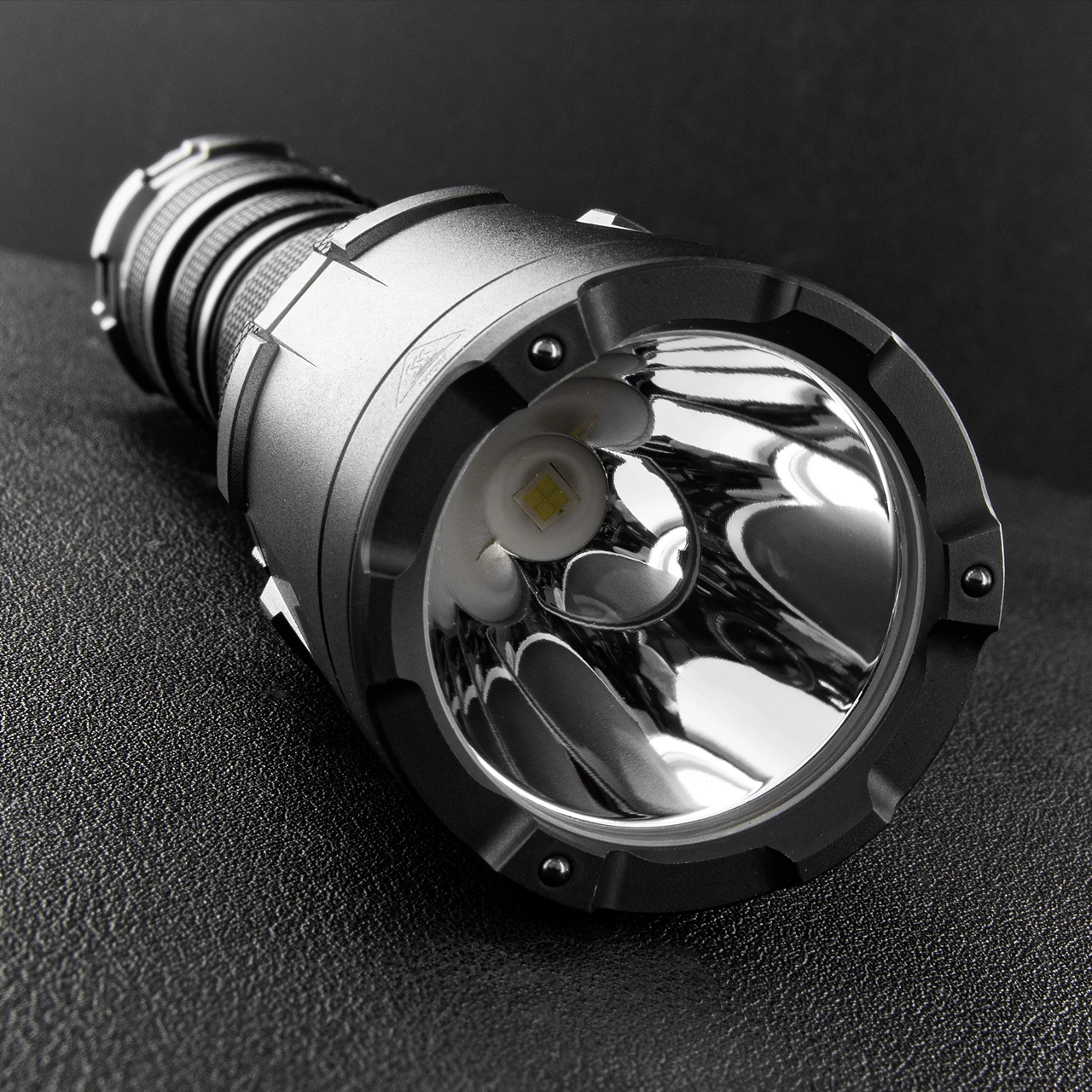 Nitecore SRT6i Flashlight 3 Nitecore SRT6i Flashlight - Image 3