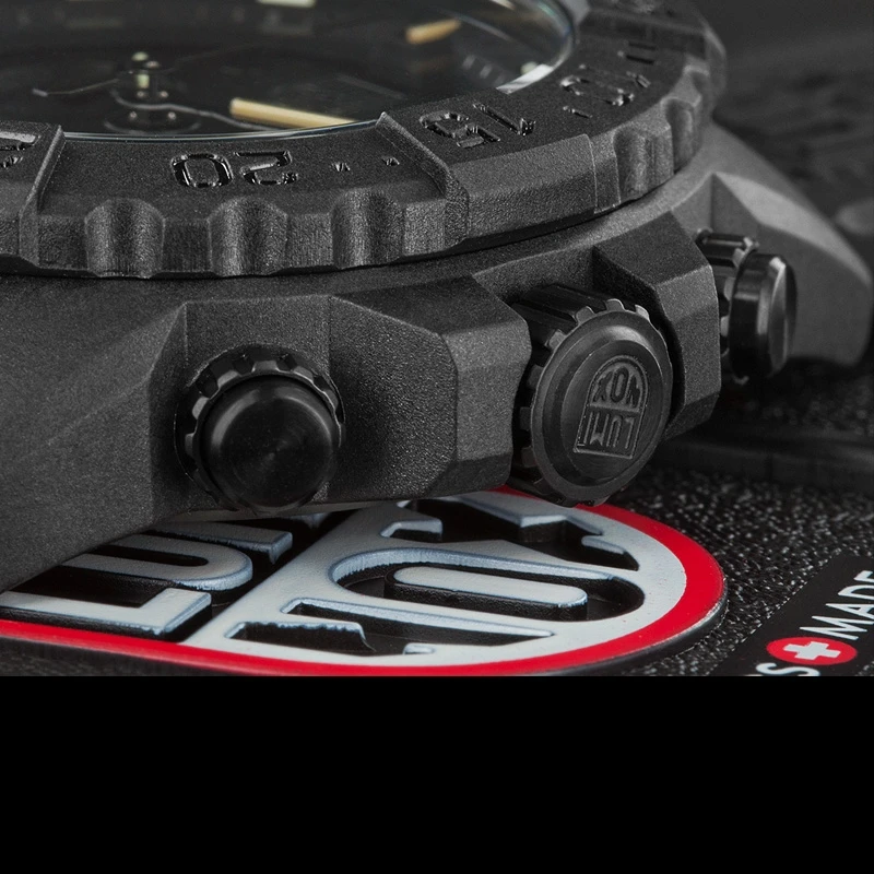 Luminox Navy Seal Chronograph 3581 Blackout 4 Luminox Navy Seal Chronograph 3581 Blackout - Image 4