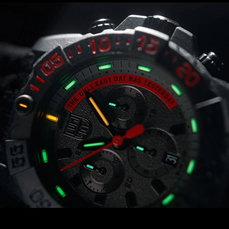 Luminox Navy SEAL 3581 Chronograph 1 Luminox Navy SEAL 3581 Chronograph