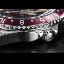 Davosa Vintage Diver Quartz Burgundy -SurvGear Shop davos 162.500.65det 49759.1646669661