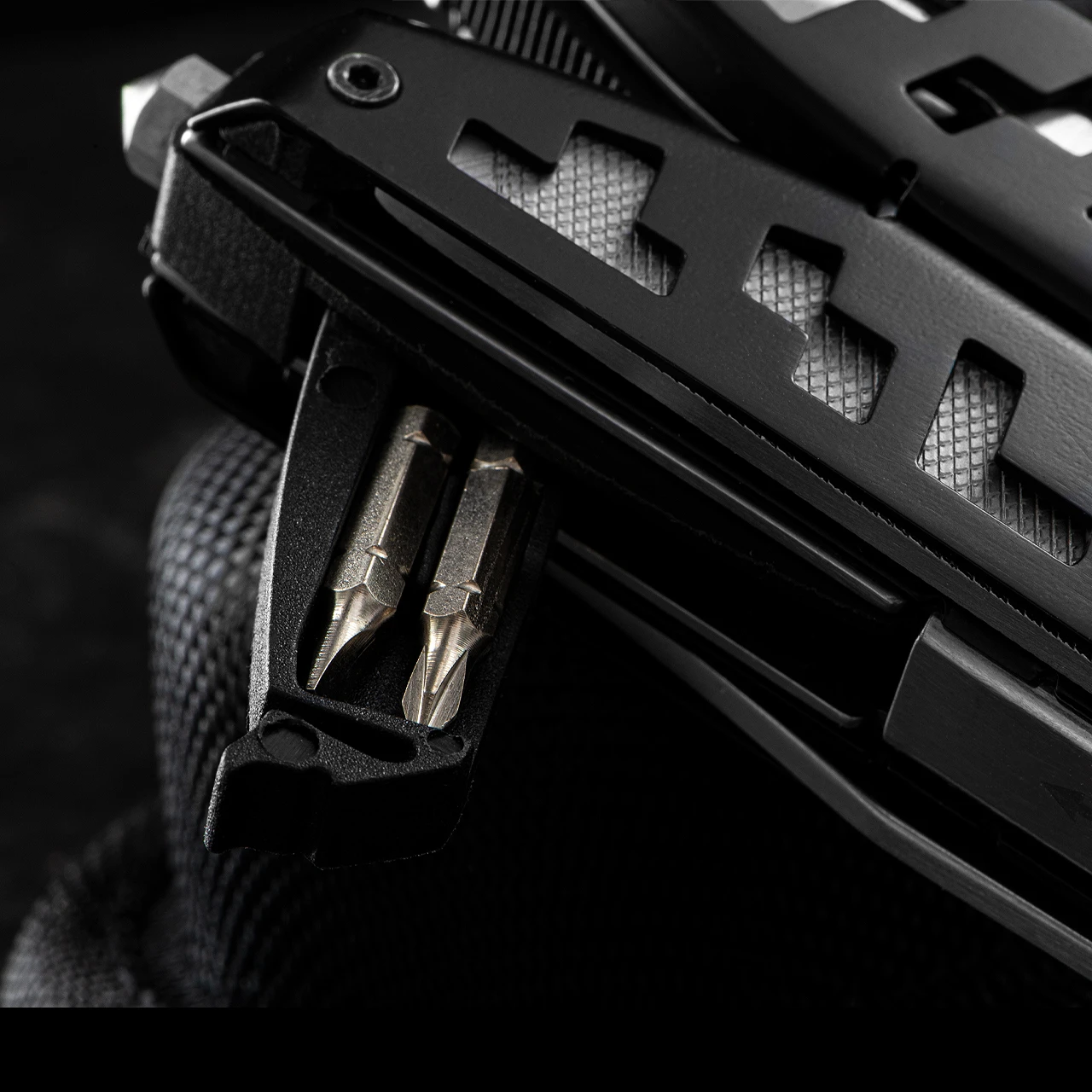 Boker Plus Specialist II Multitool 14 Boker Plus Specialist II Multitool - Image 14