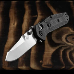 Benchmade 945-2 Mini Osborne Folding Knife -SurvGear Shop BM945 2.5 56929.1690795961