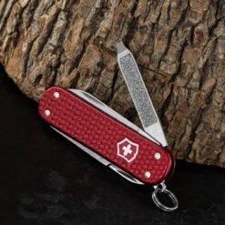 Victorinox Classic Precious Alox -SurvGear Shop BMC 06221401G.3 82211.1648563199
