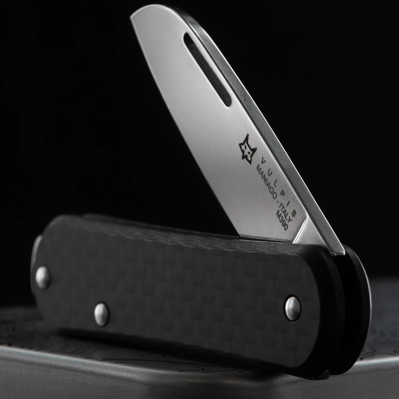 Fox Vulpis 1 Carbon Fibre 4.5 Penknife 2 Fox Vulpis 1 Carbon Fibre 4.5 Penknife - Image 2