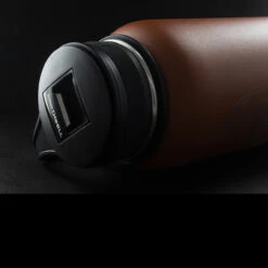 TAD Edition Earthwell 32oz Insulated Sierra Red -SurvGear Shop TAD EAR 32 TOP SKU REDdet3 30644.1640873567.1280.1280 20298.1640874400