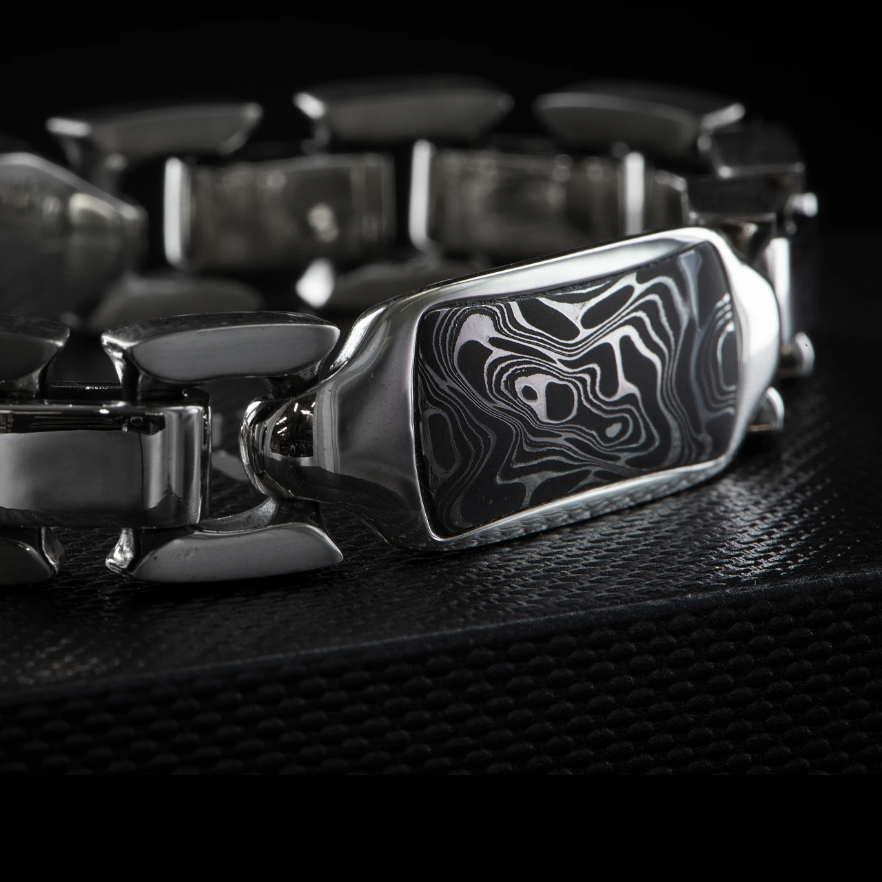 William Henry BR24 Damascus Identity 1 William Henry BR24 Damascus Identity