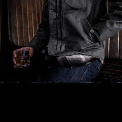 TAD Outrider Jacket Black -SurvGear Shop outriderdet6 64181.1682427995