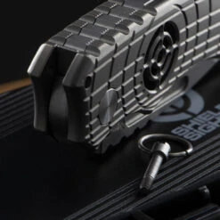 Midgards-Messer Shield Sights Folding Knife -SurvGear Shop shieldsightsdet6 19700.1687854036