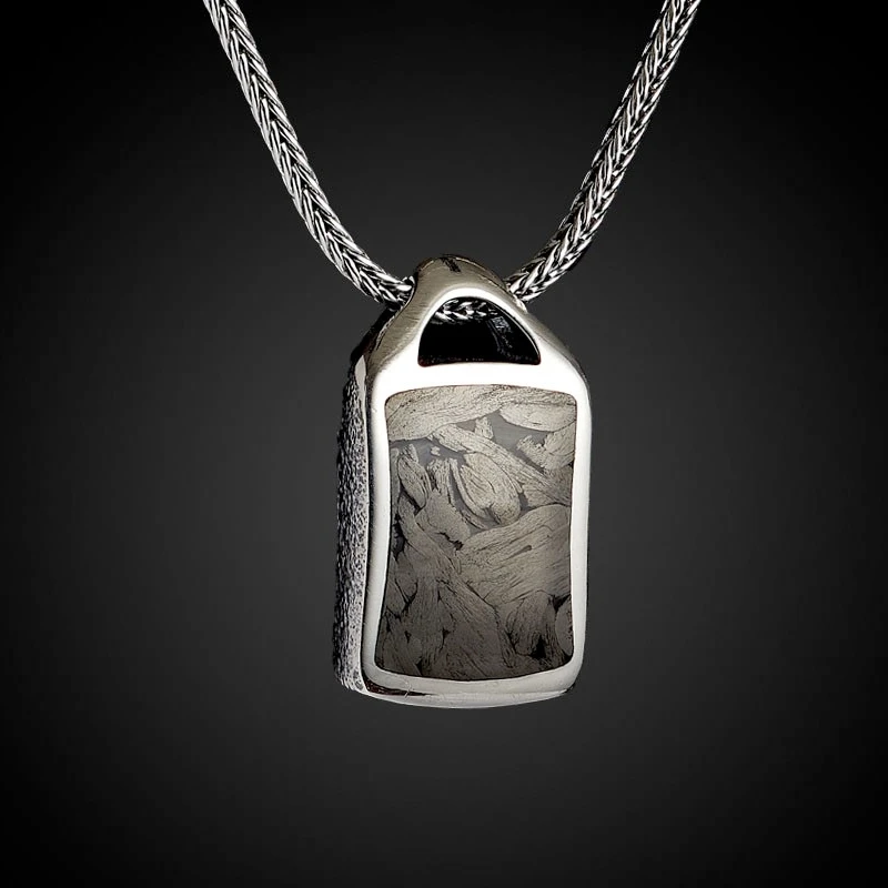 William Henry P27 Carbon Spark 3 William Henry P27 Carbon Spark - Image 3